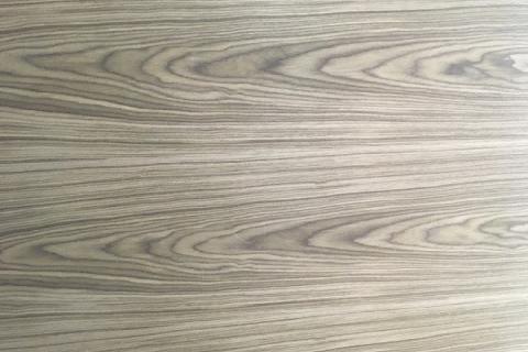 Tấm veneer kỹ thuật óc chó vân sọc